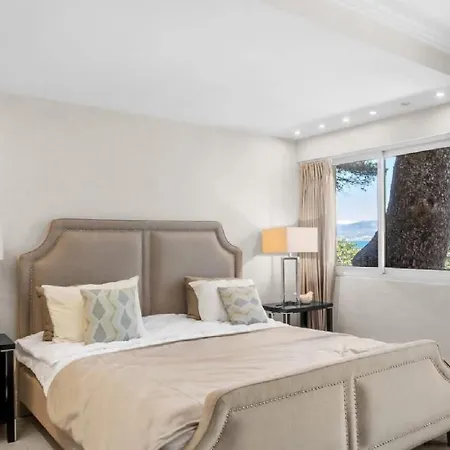 Villa With Stunning Sea Views On Prestigious Area Antibes
